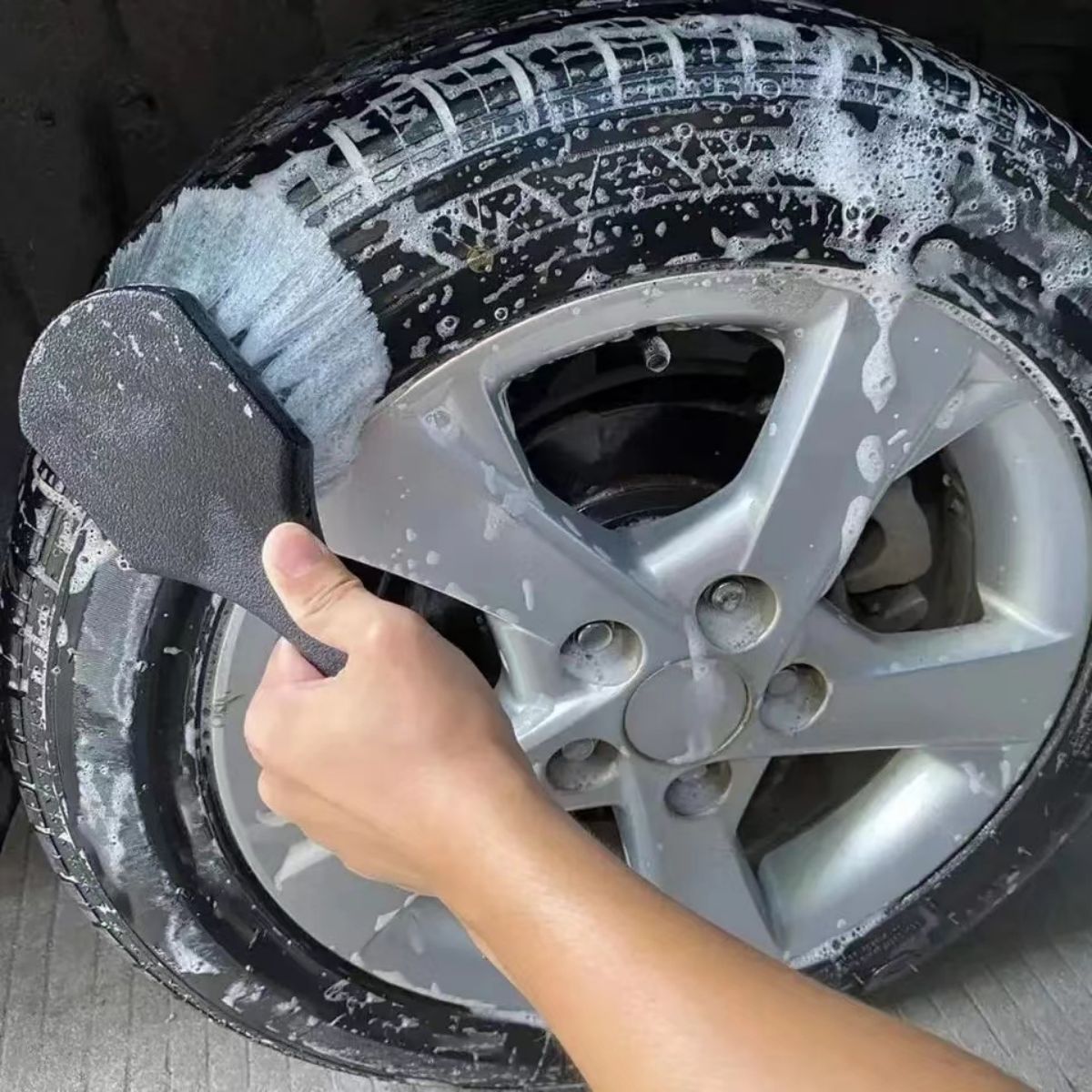 車のホイールクリーニングブラシ ディテールブラシ ショートハ - Car Cleaning Brush のレビューと価格
