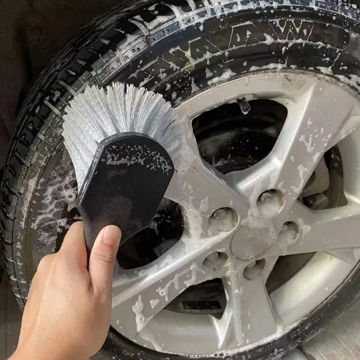 車のホイールクリーニングブラシ ディテールブラシ ショートハ - Car Cleaning Brush のレビューと価格