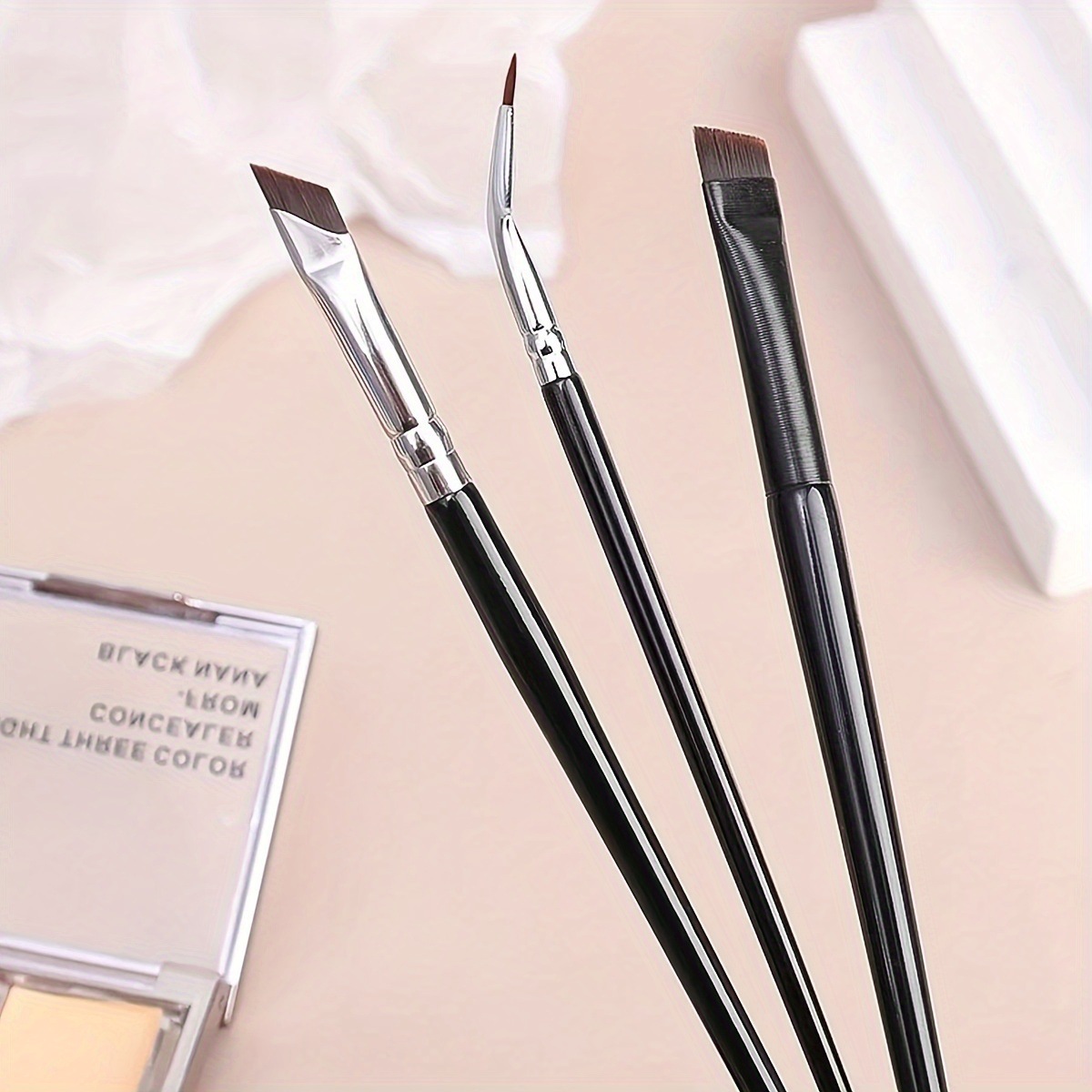 8本メイクブラシセット シックルアイライナー 斜刃ディテール - Detailing Brush Set のレビューと価格